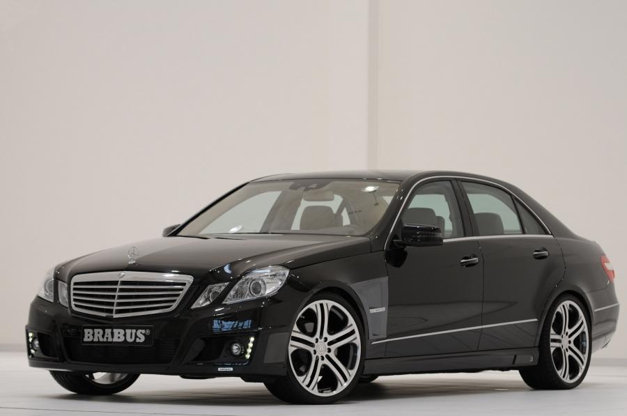  Mercedes-Benz E-Class by Brabus 2009 года  (фото 10 из 45)